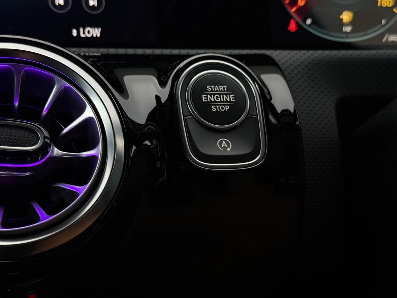 Mercedes-Benz CLA thumbnail Misc Controls