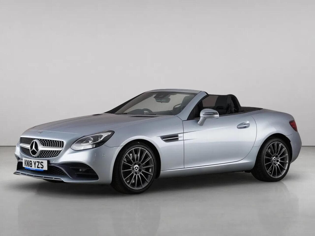 Mercedes-Benz SLC thumbnail Front Left