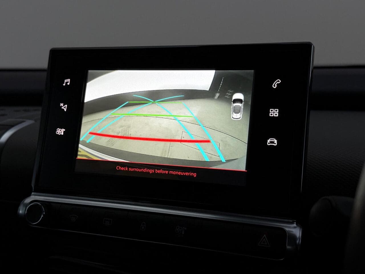 Citroen C4 Cactus thumbnail Infotainment System