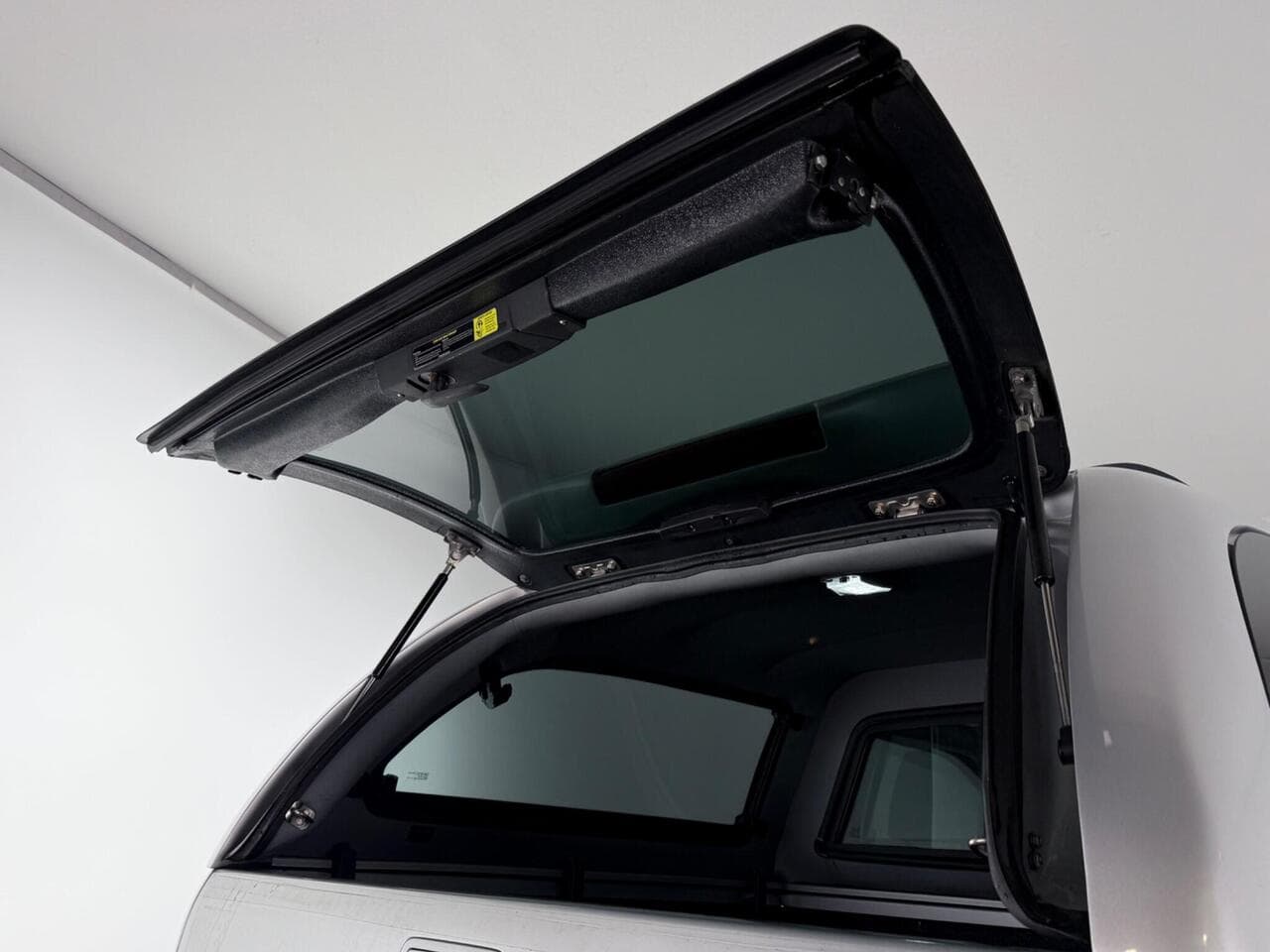 Volkswagen Amarok thumbnail Roof