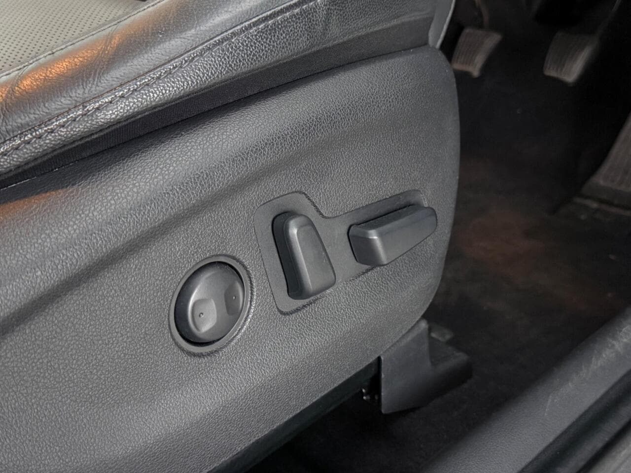 Hyundai TUCSON thumbnail Door Interior