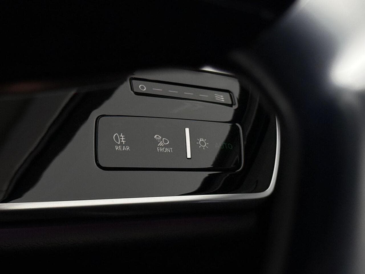 Audi A8 thumbnail Misc Controls
