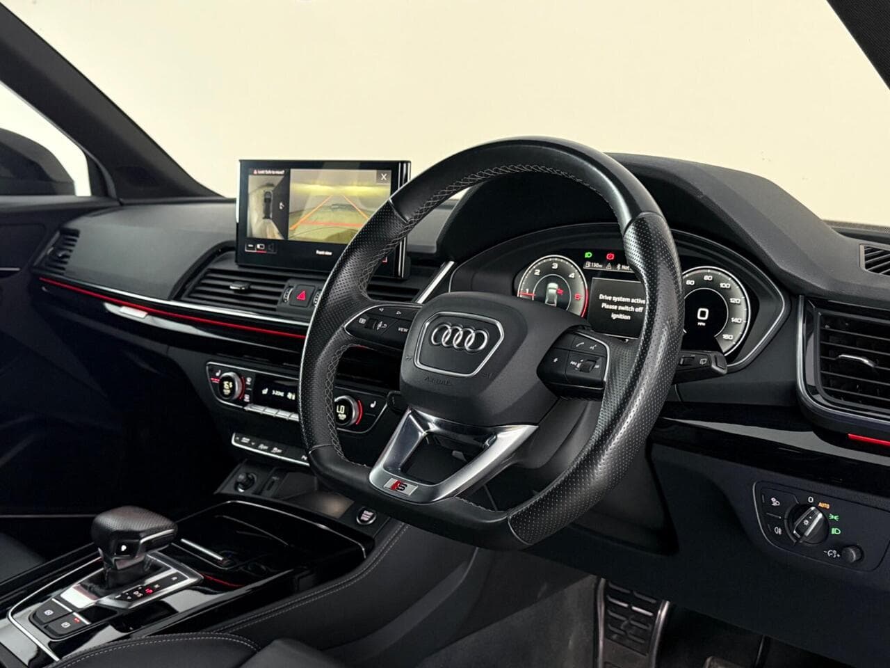 Audi Q5 thumbnail Interior Front