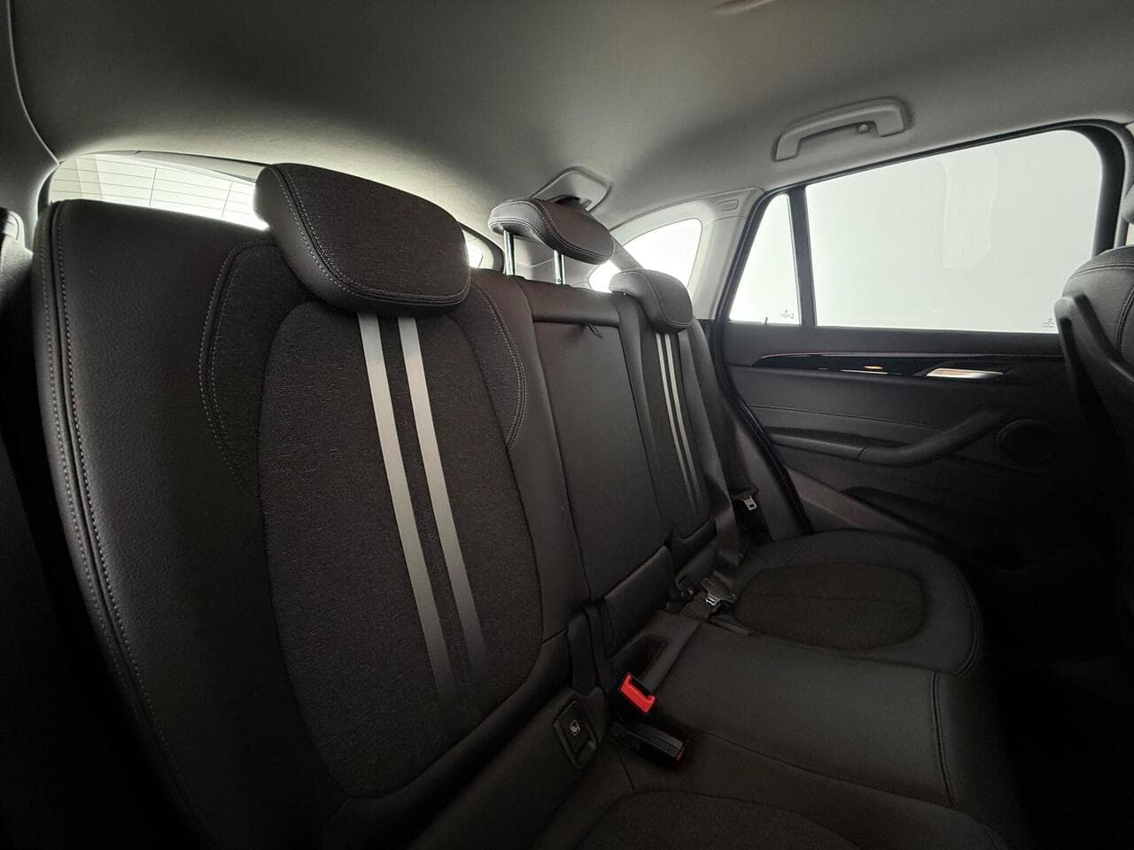 BMW X1 thumbnail Seats Rear