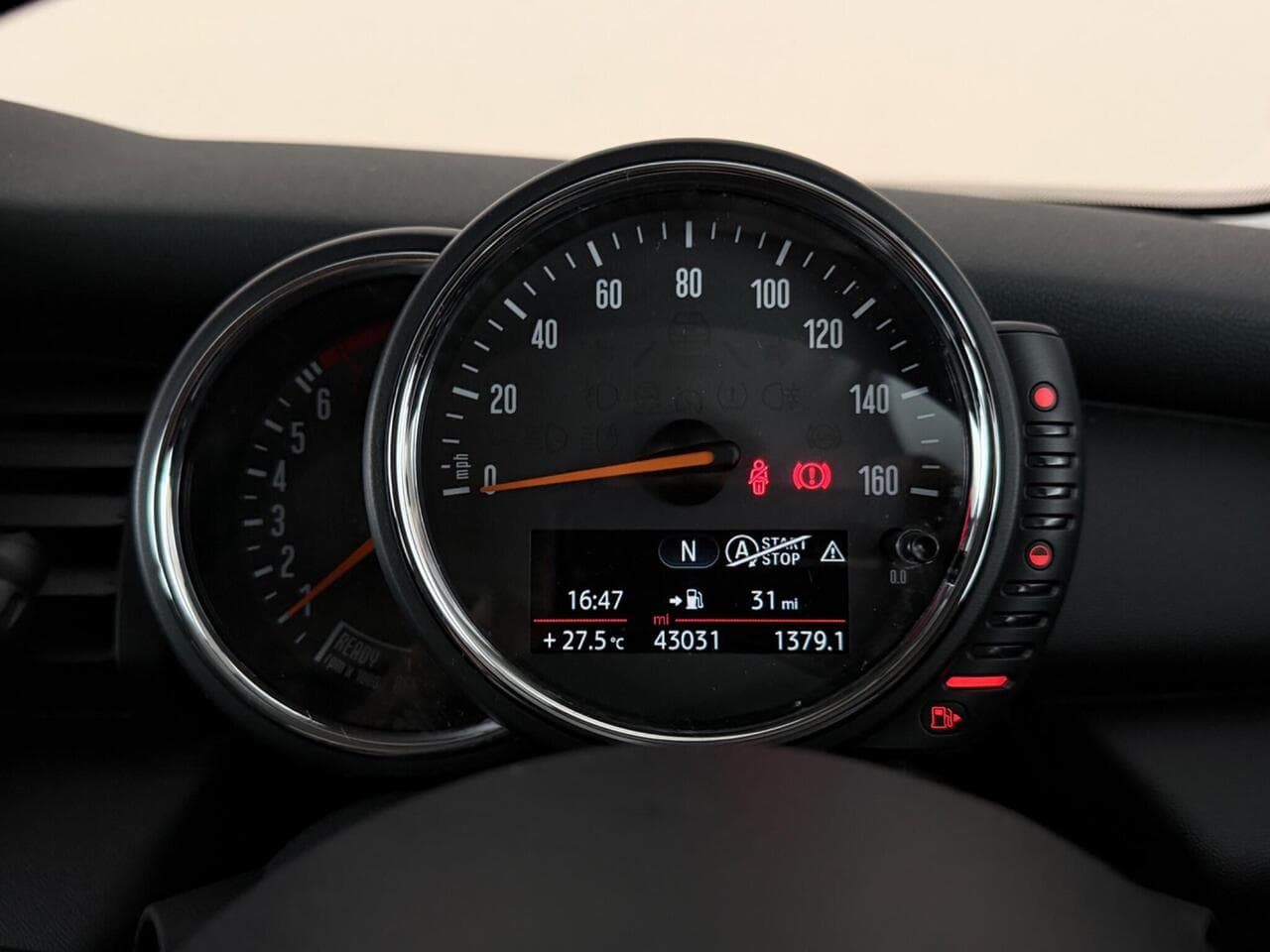 MINI Hatch thumbnail Driver Instruments