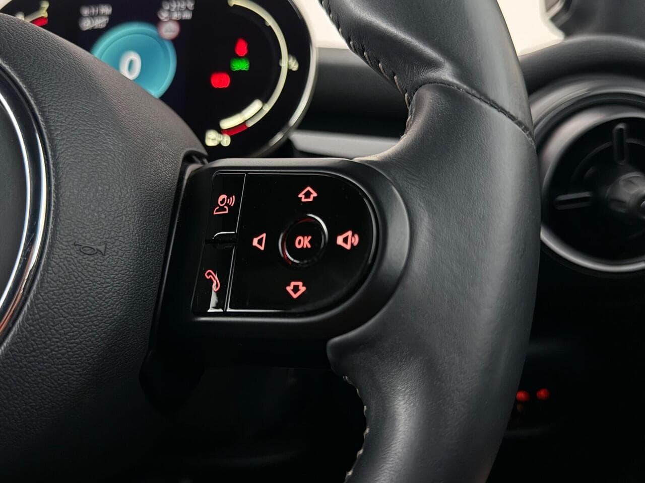 MINI Convertible thumbnail Misc Controls