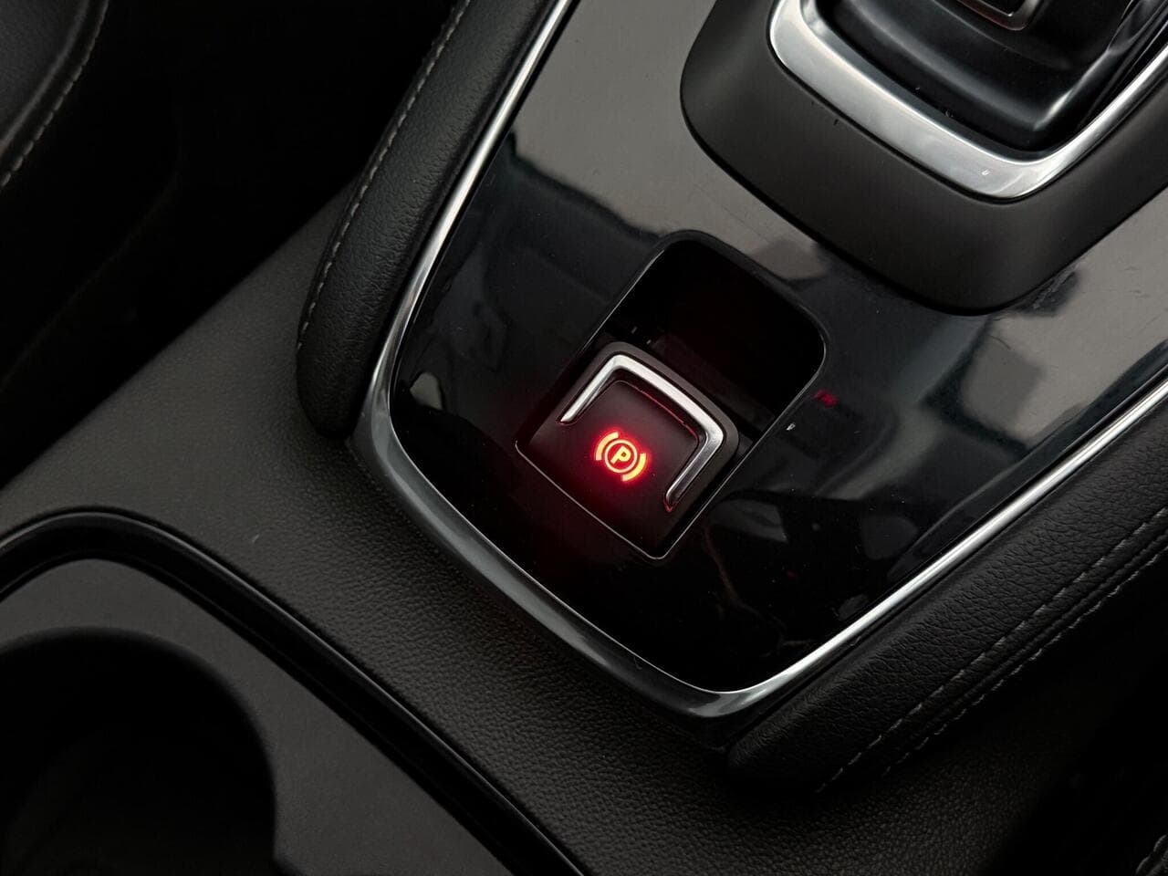 Vauxhall Grandland thumbnail Misc Controls