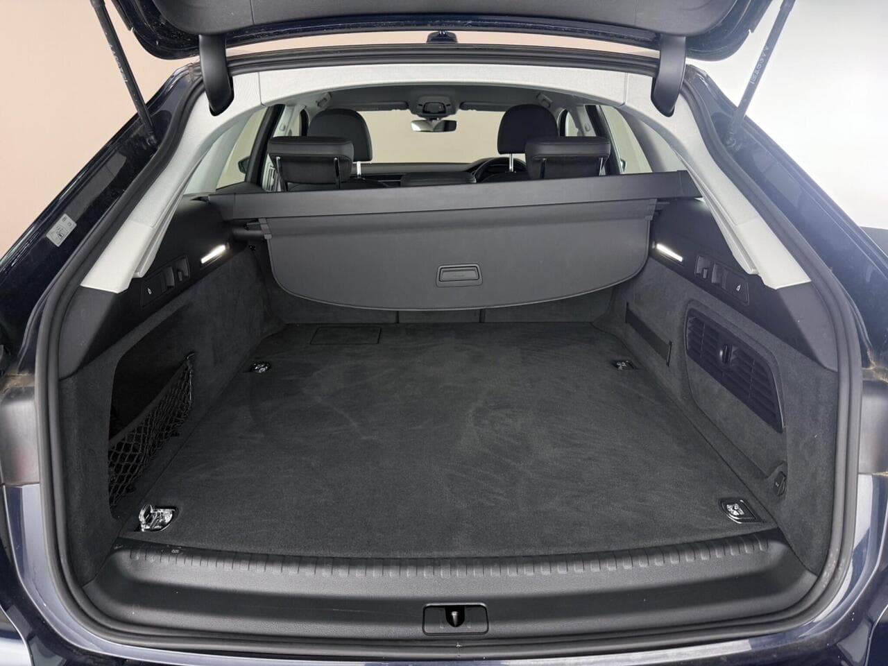 Audi A6 Avant thumbnail Boot
