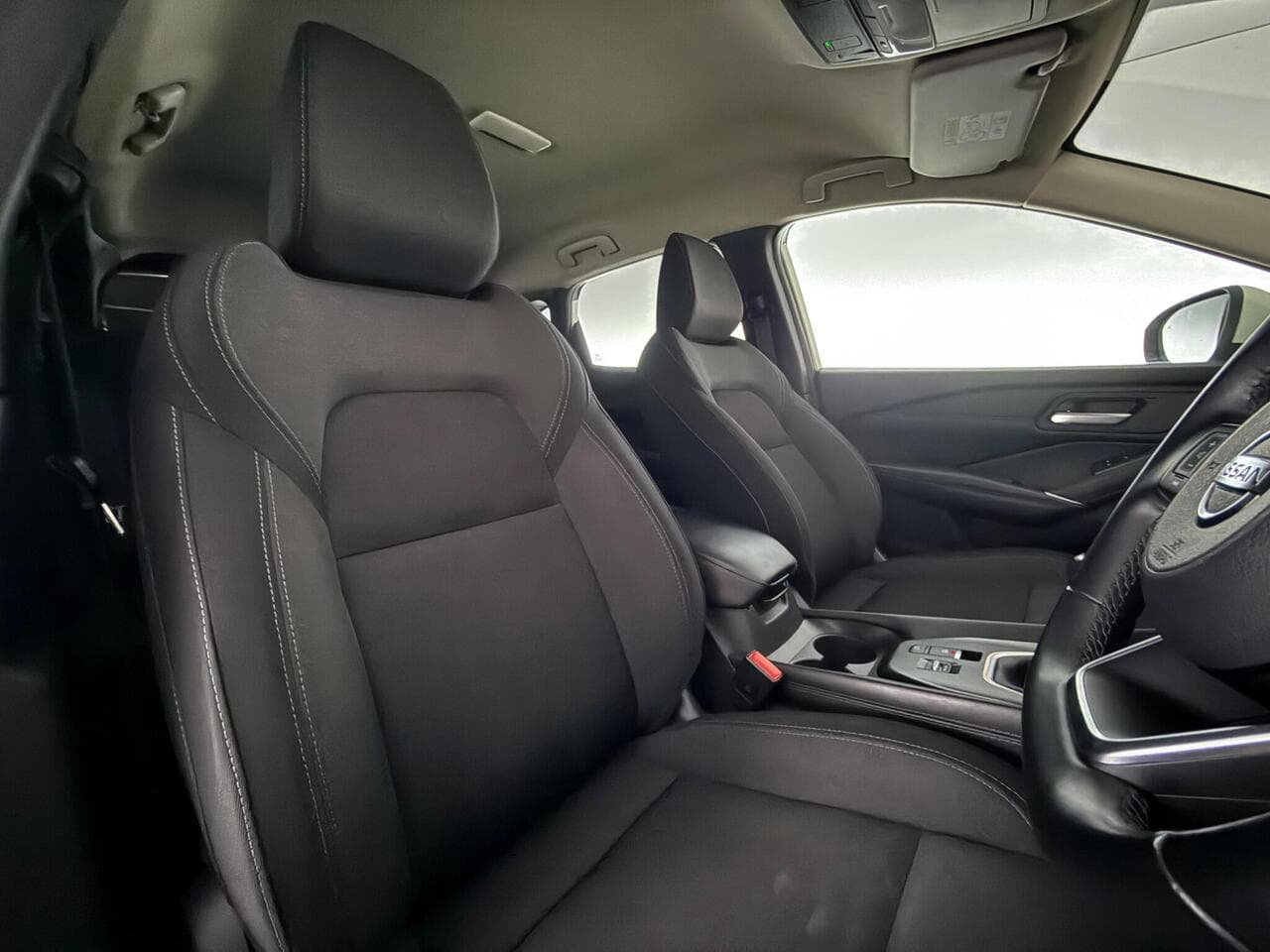 Nissan Qashqai thumbnail Seat Driver