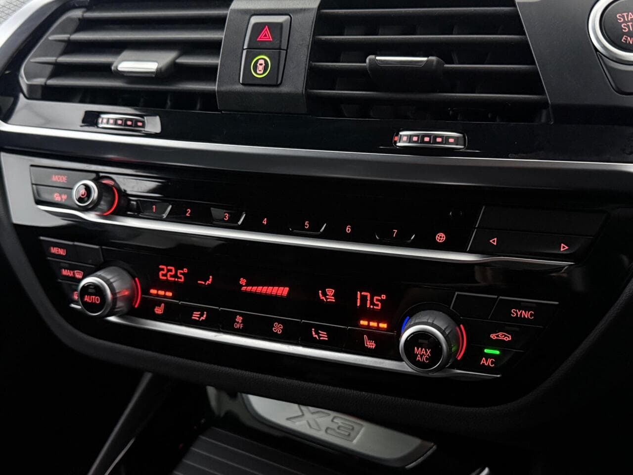 BMW X3 thumbnail Infotainment System