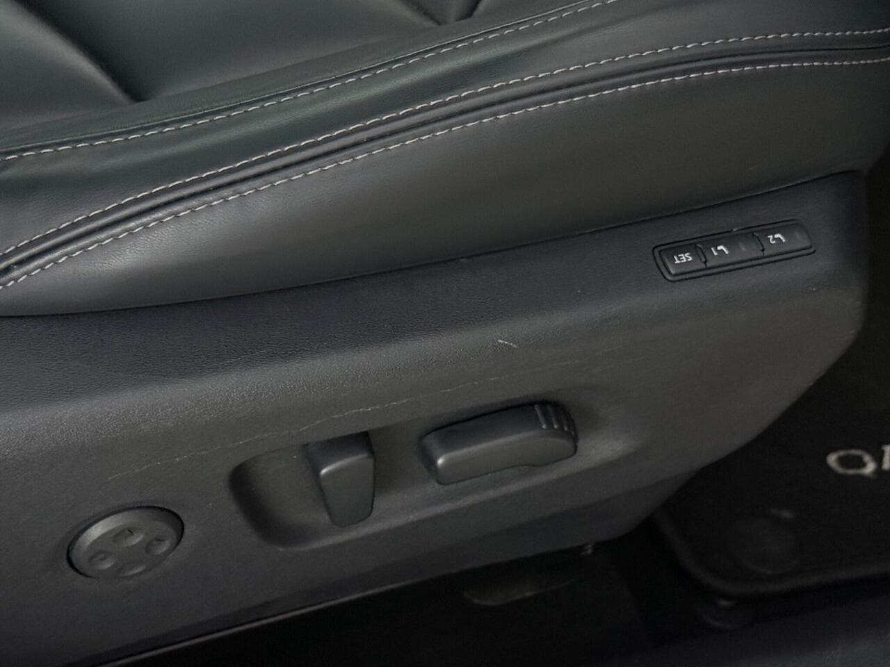 Nissan Qashqai thumbnail Misc Controls
