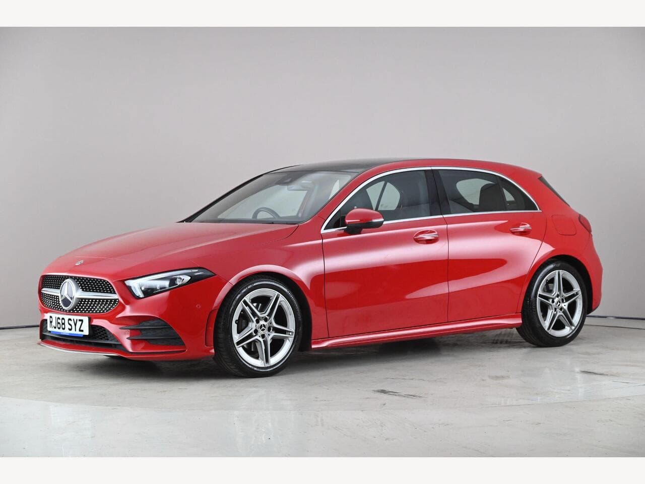 Mercedes-Benz A Class thumbnail Front Left