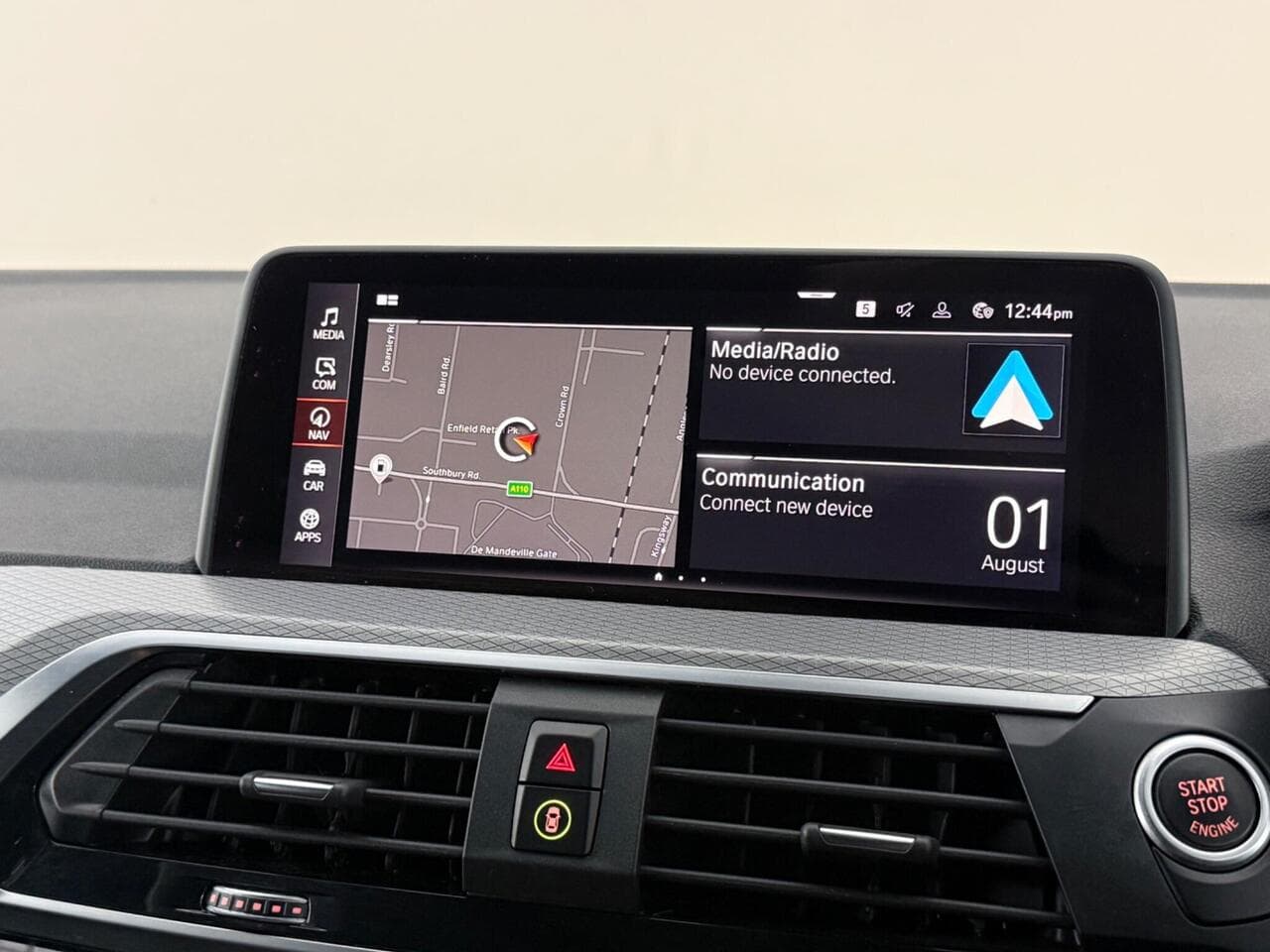 BMW X4 thumbnail Infotainment System