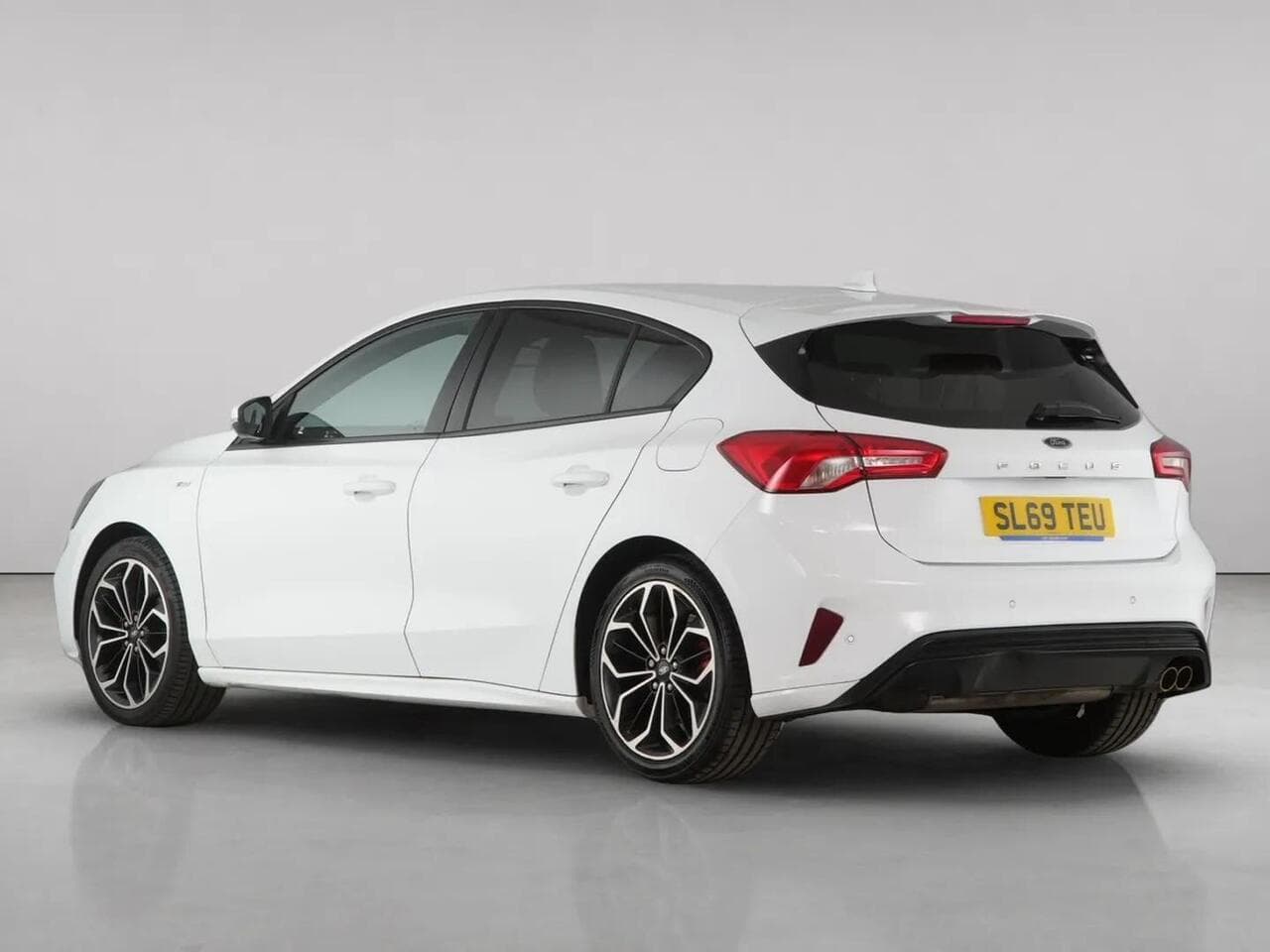 Ford Focus thumbnail Rear Left