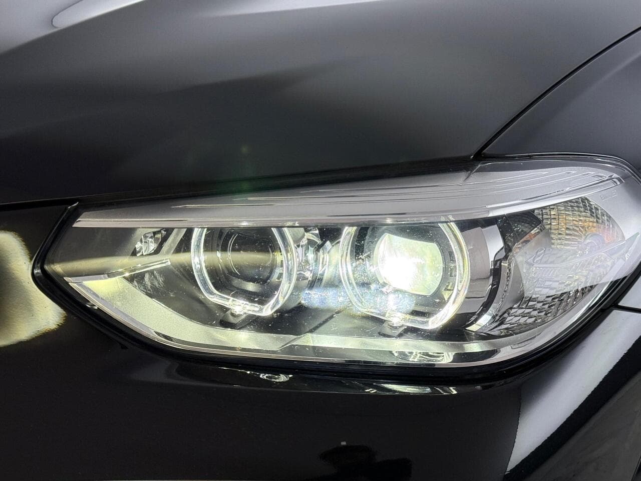 BMW X3 thumbnail Lights Front