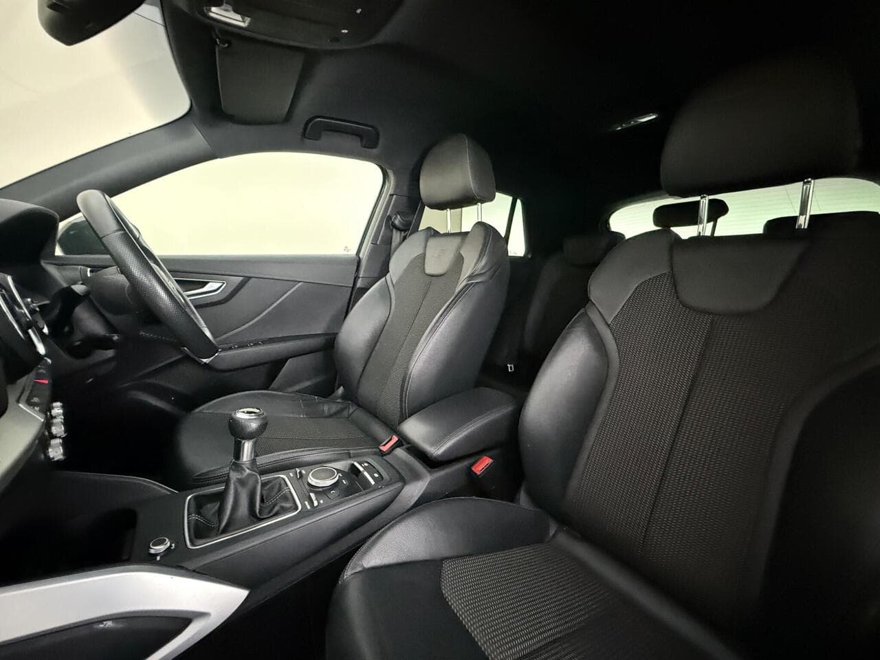 Audi Q2 thumbnail Seat Front Passenger