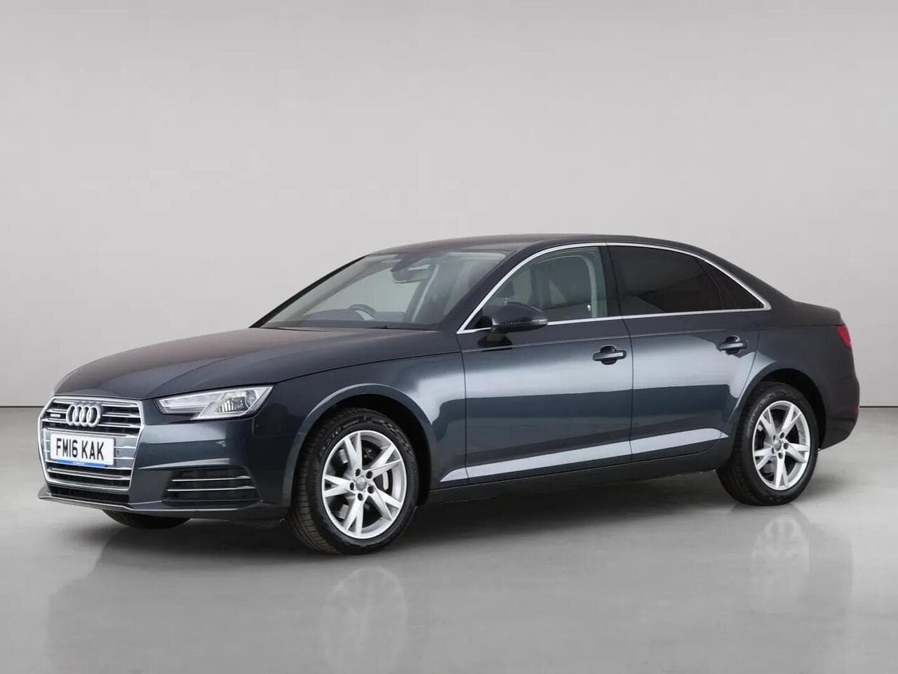 Audi A4 thumbnail Front Left