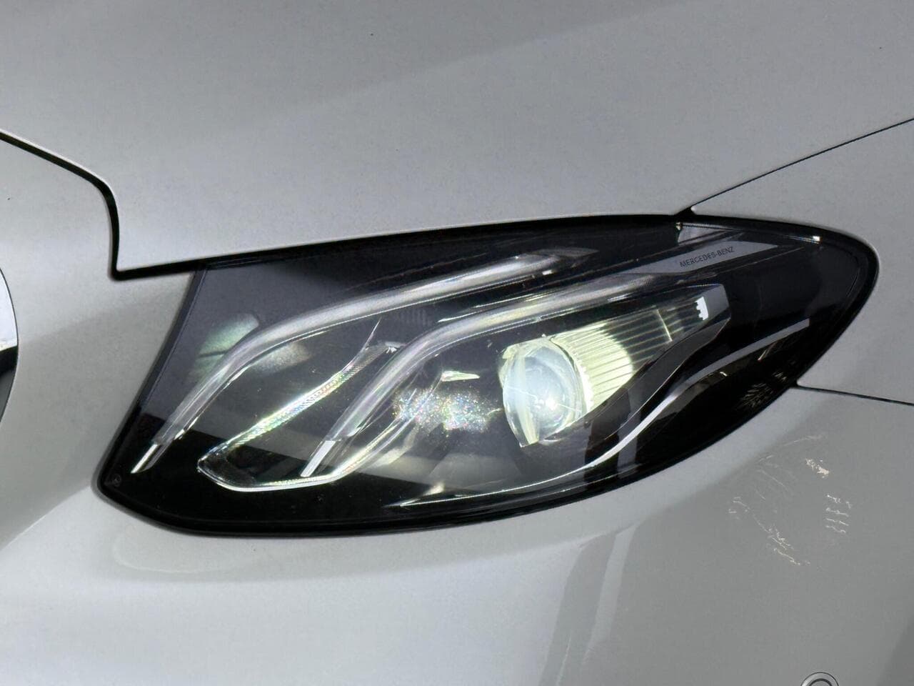 Mercedes-Benz E Class thumbnail Lights Front
