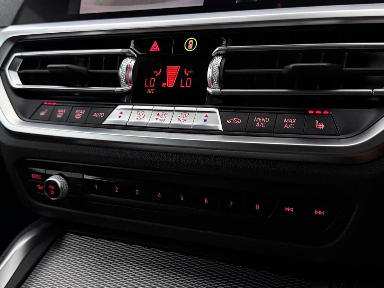 BMW 4 Series thumbnail Infotainment System