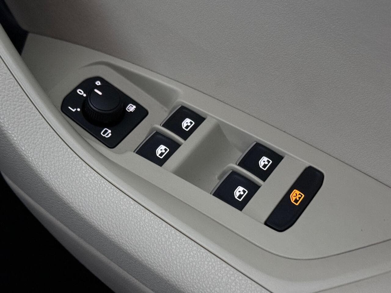 Skoda Kodiaq thumbnail Misc Controls