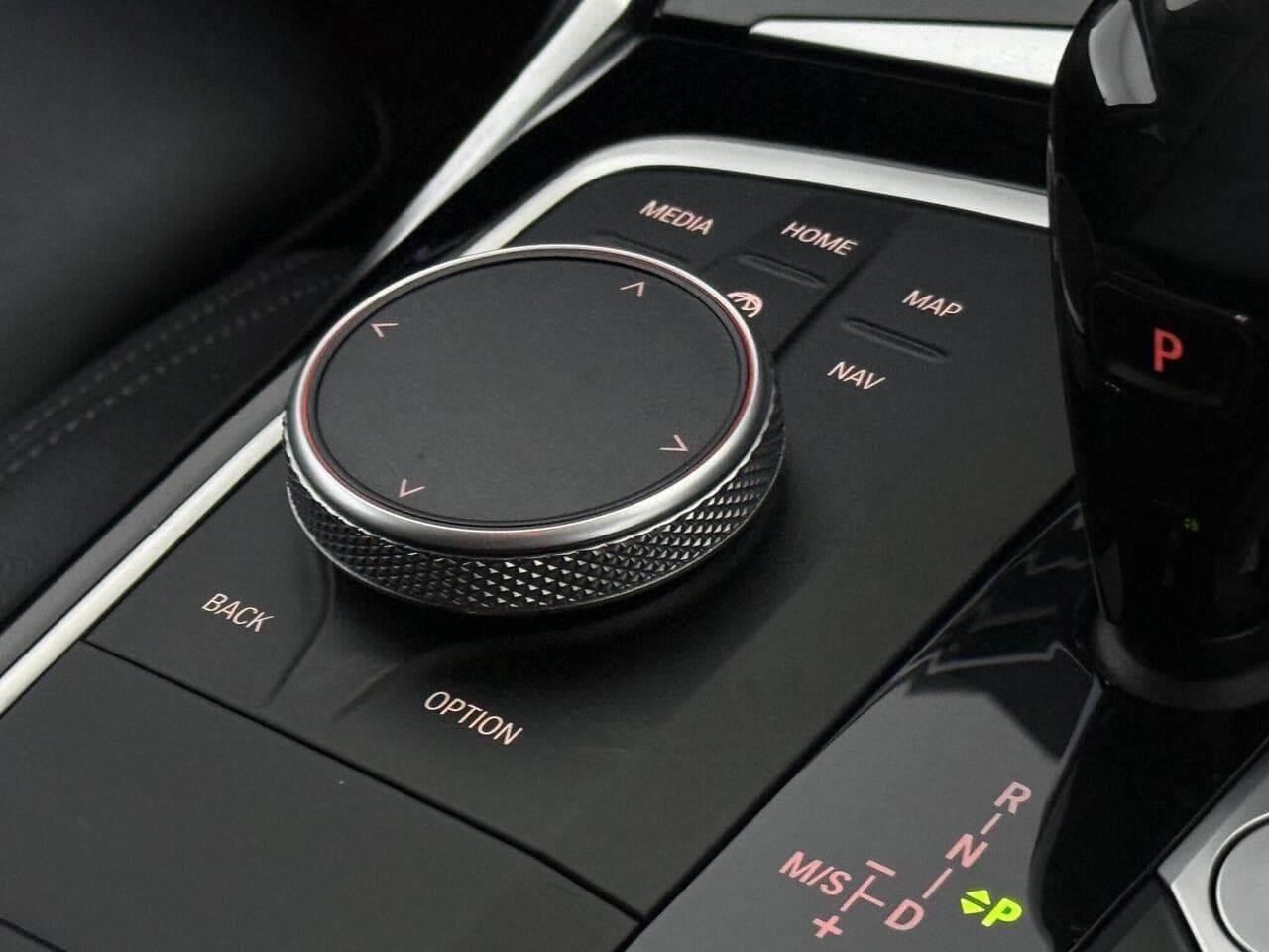 BMW 3 Series thumbnail Misc Controls
