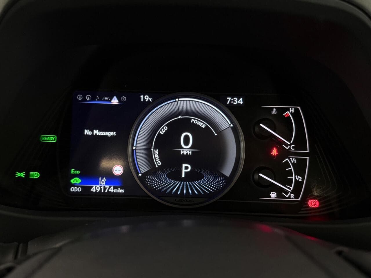 Lexus UX thumbnail Driver Instruments