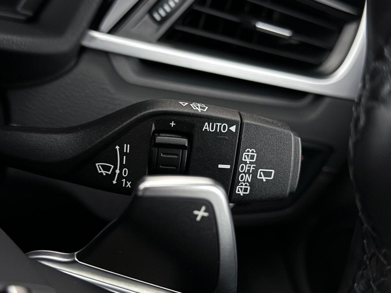 BMW X1 thumbnail Misc Controls
