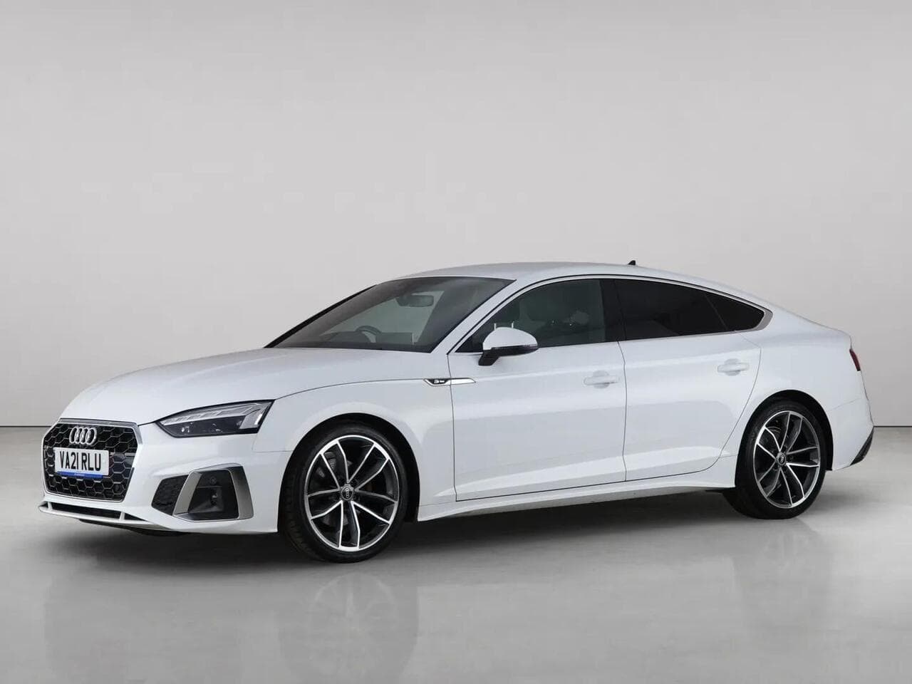 Audi A5 thumbnail Front Left