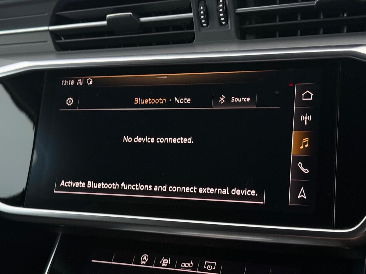 Audi A6 Avant thumbnail Infotainment System