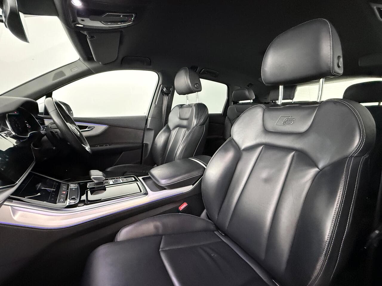 Audi Q7 thumbnail Seat Front Passenger