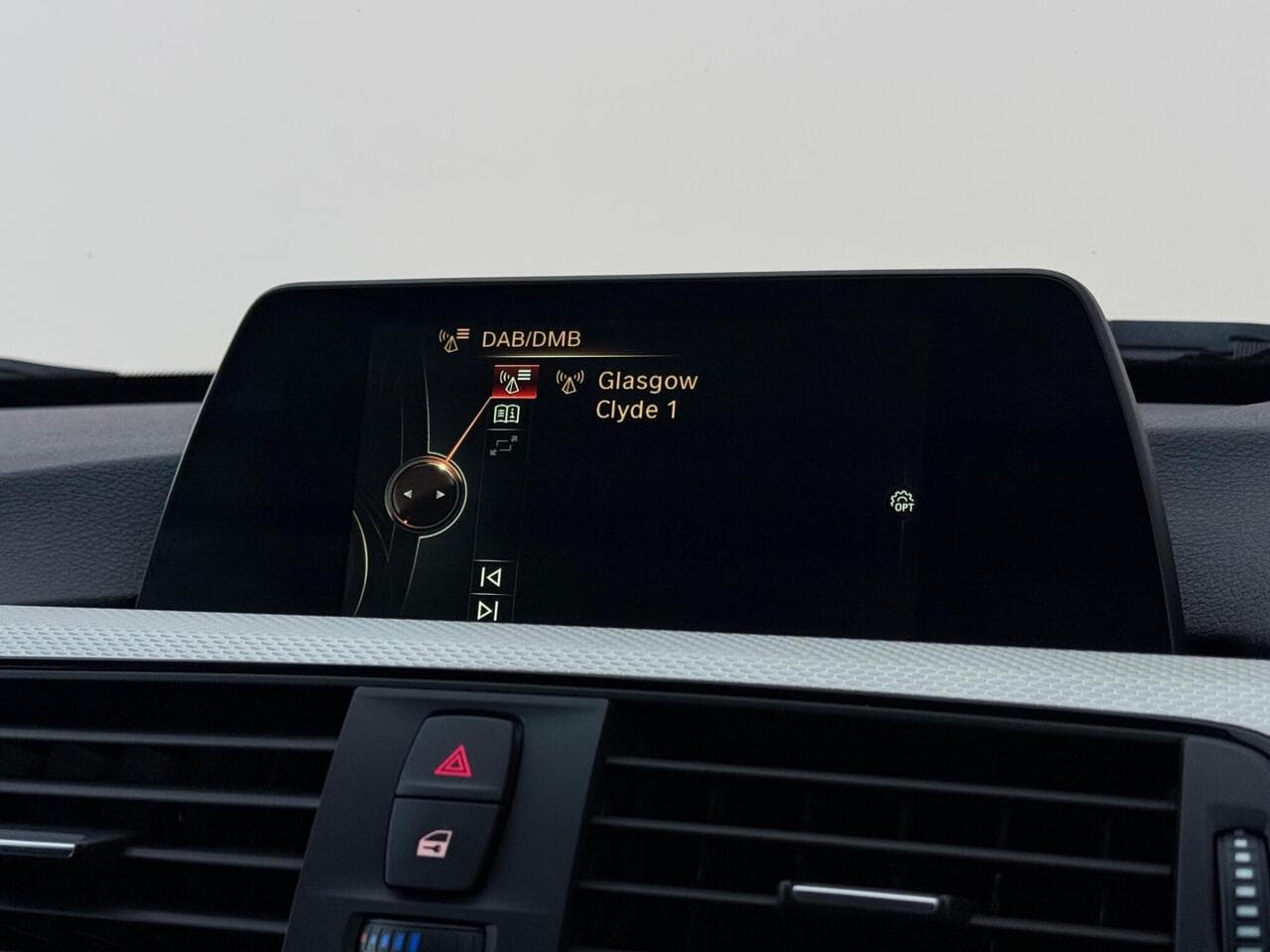 BMW 3 Series Gran Turismo thumbnail Infotainment System