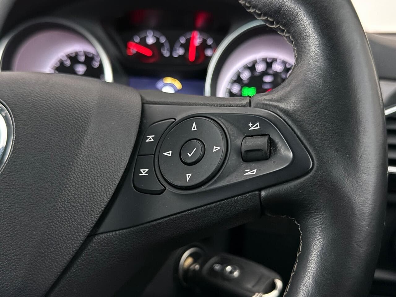 Vauxhall Astra thumbnail Misc Controls