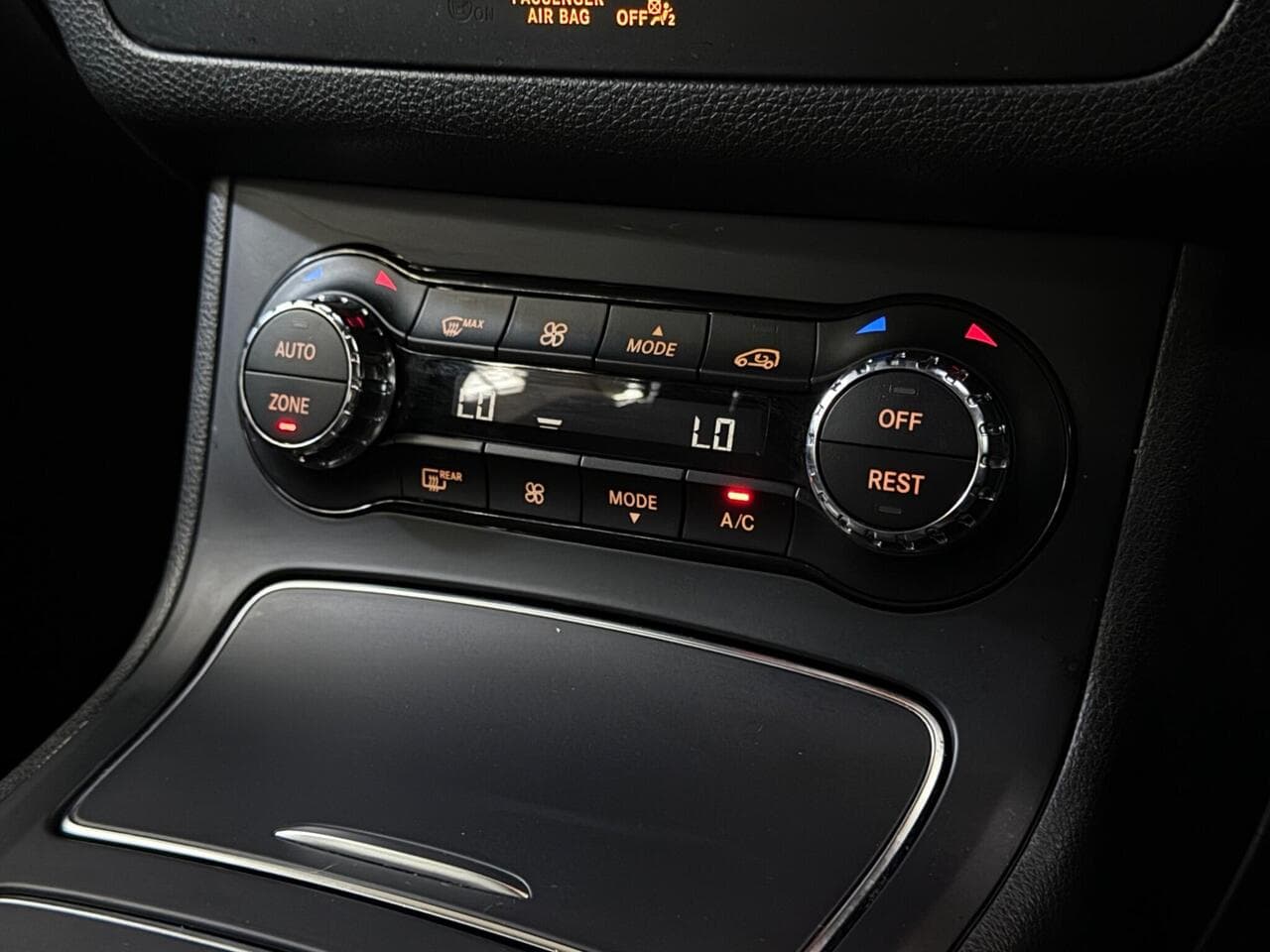 Mercedes-Benz B Class thumbnail Misc Controls