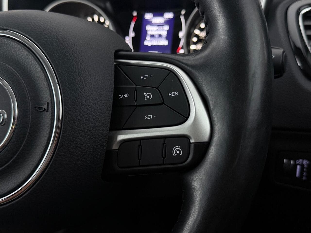 Jeep Compass thumbnail Misc Controls