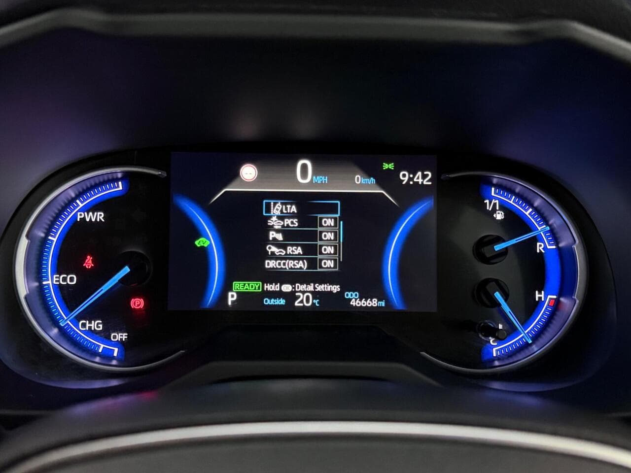 Toyota RAV4 thumbnail Driver Instruments