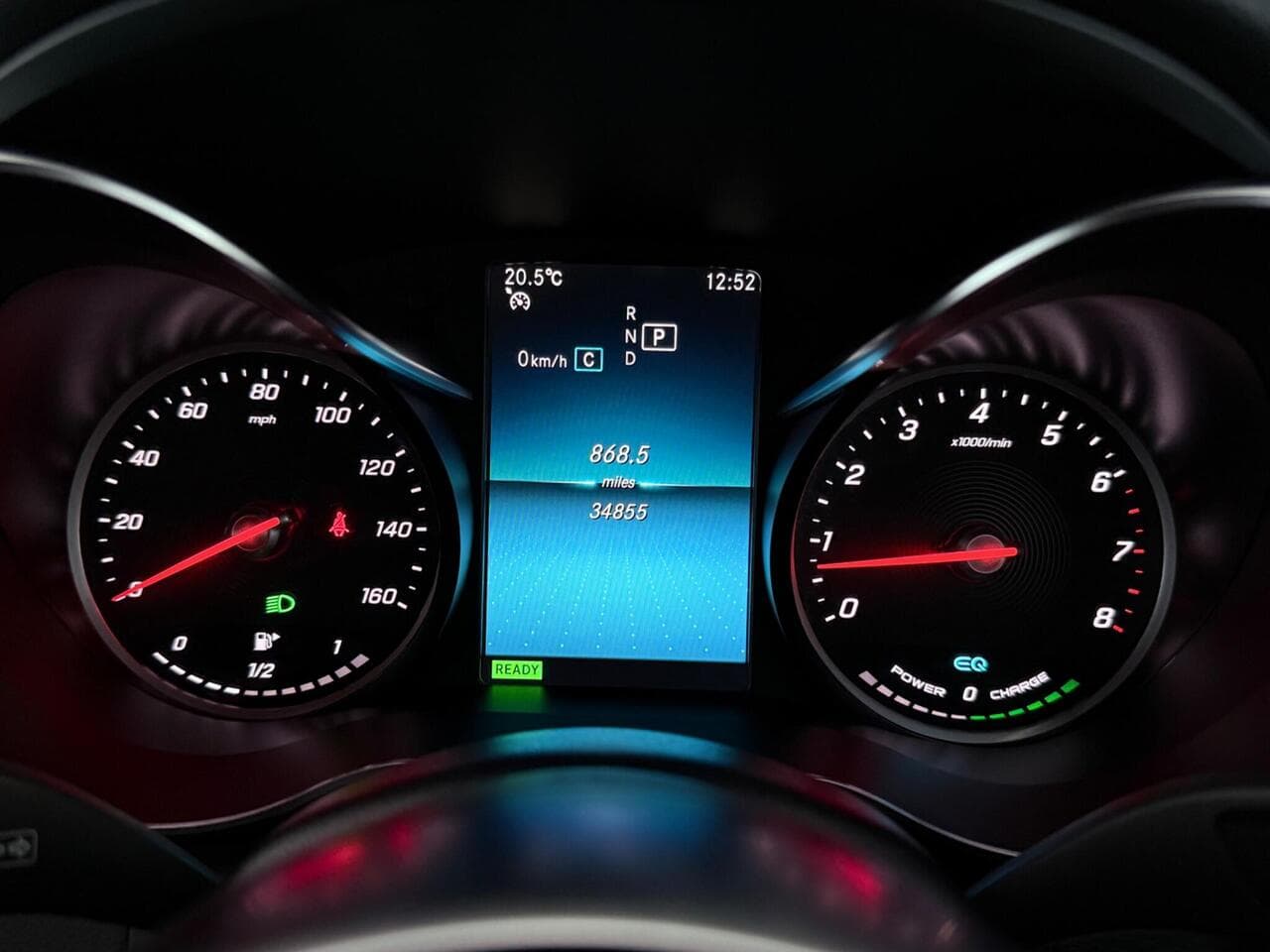 Mercedes-Benz C Class thumbnail Driver Instruments