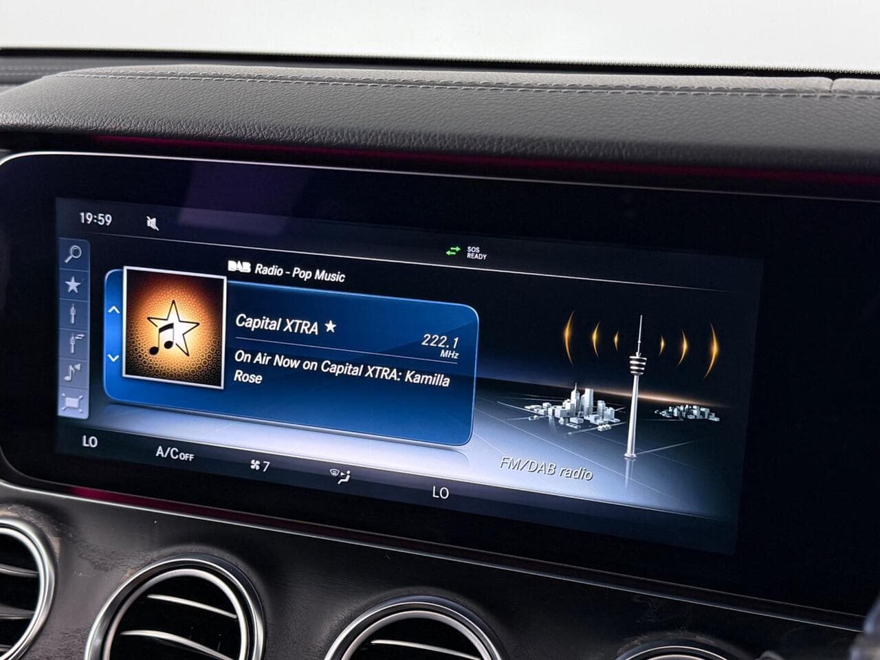 Mercedes-Benz E Class thumbnail Infotainment System