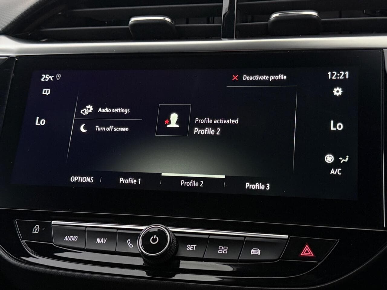 Vauxhall Corsa thumbnail Infotainment System