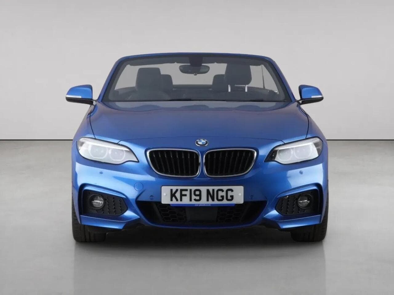 BMW 2 Series thumbnail Front