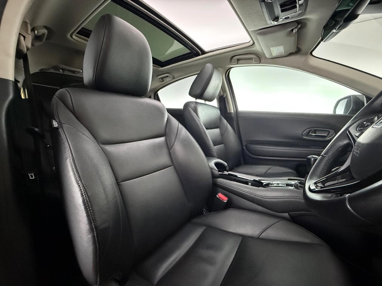 Honda HR-V thumbnail Seat Driver