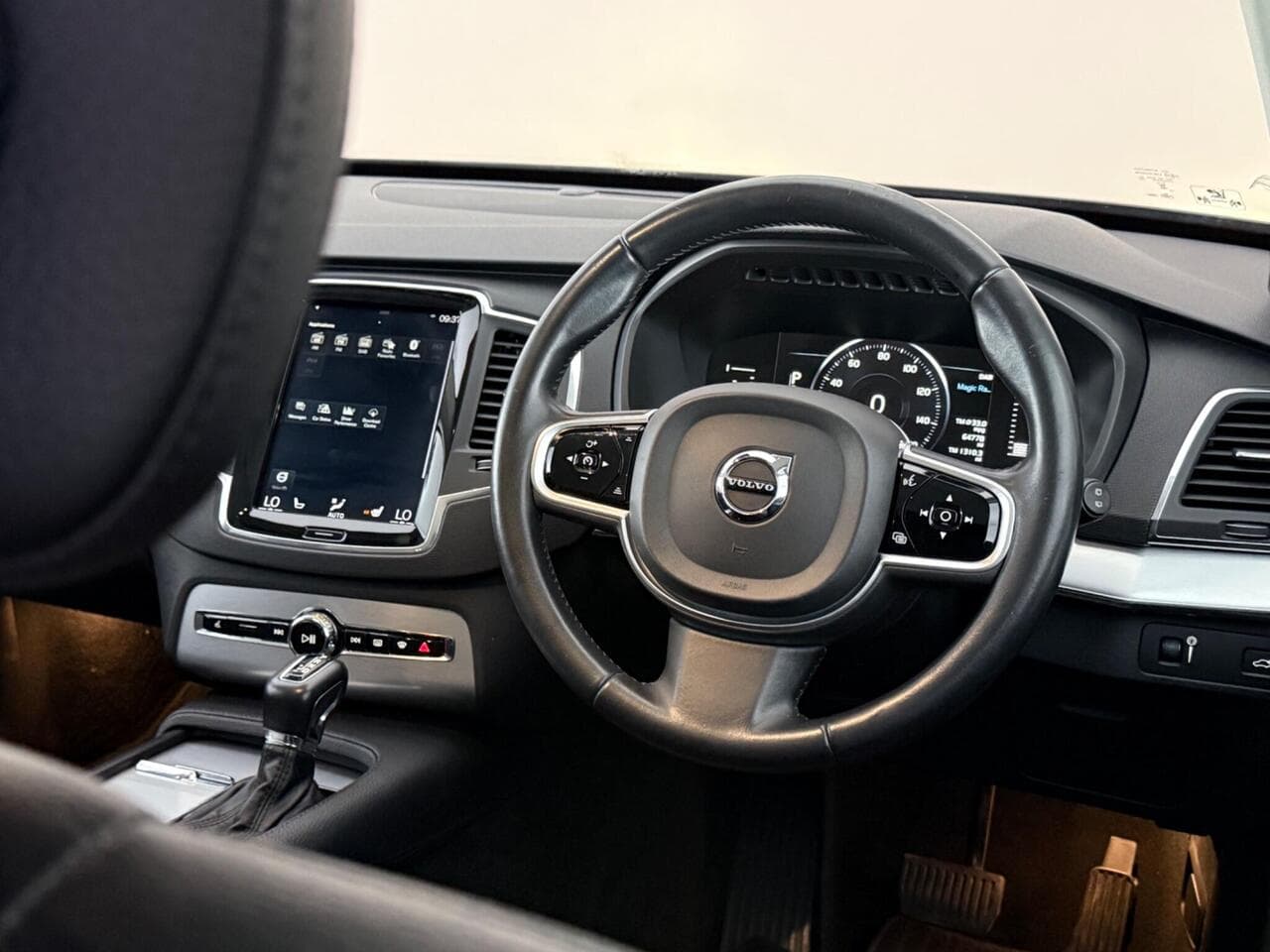 Volvo XC90 thumbnail Steering Wheel