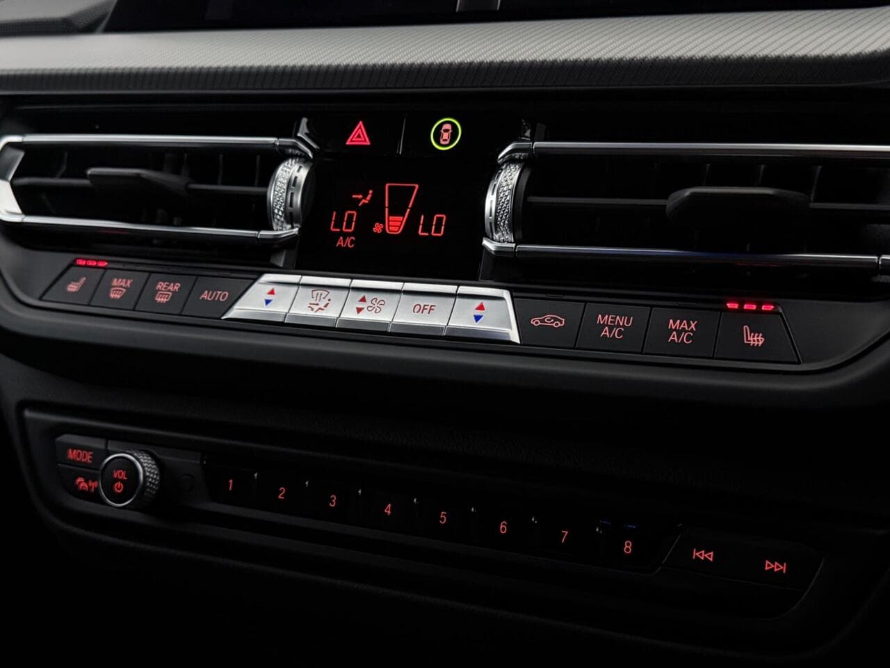 BMW 1 Series thumbnail Infotainment System
