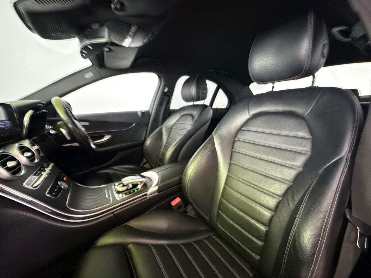 Mercedes-Benz C Class thumbnail Seat Front Passenger