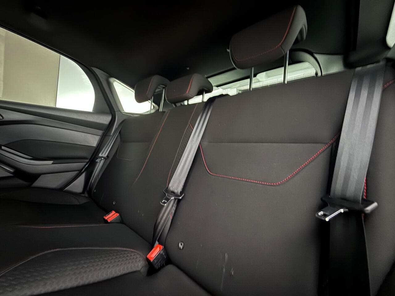Ford Focus thumbnail Seats Rear
