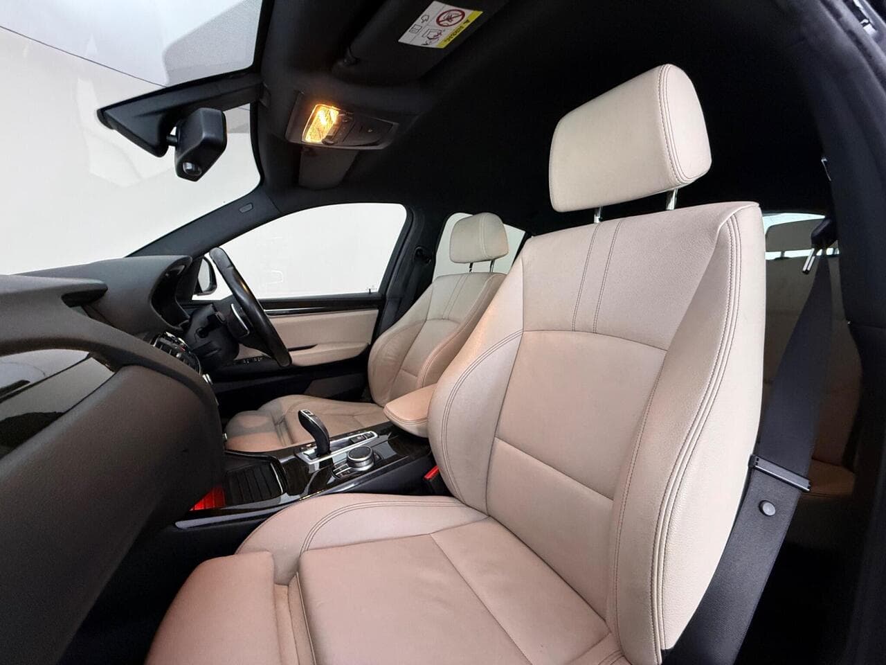 BMW X4 thumbnail Seat Front Passenger