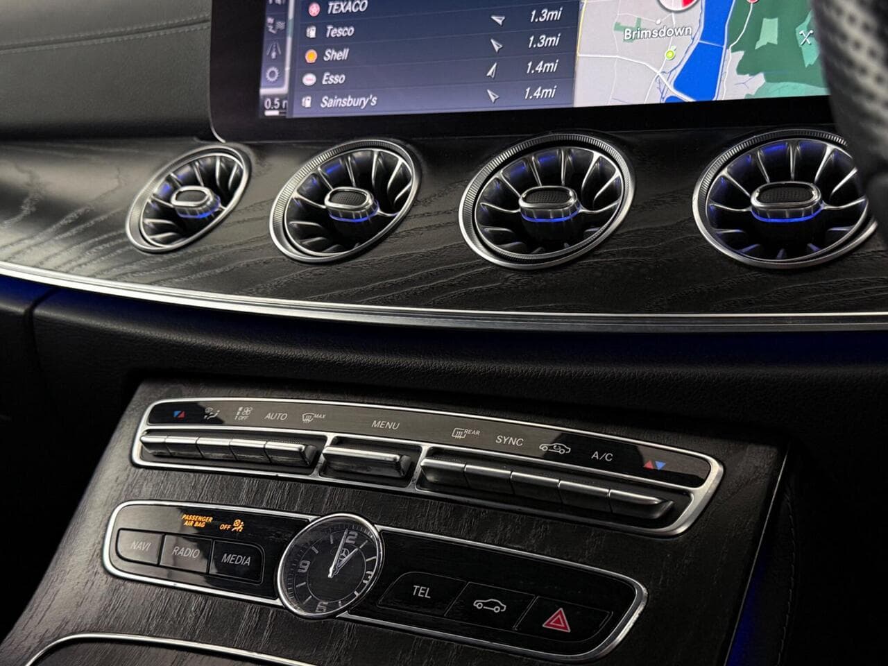 Mercedes-Benz E Class thumbnail Misc Controls