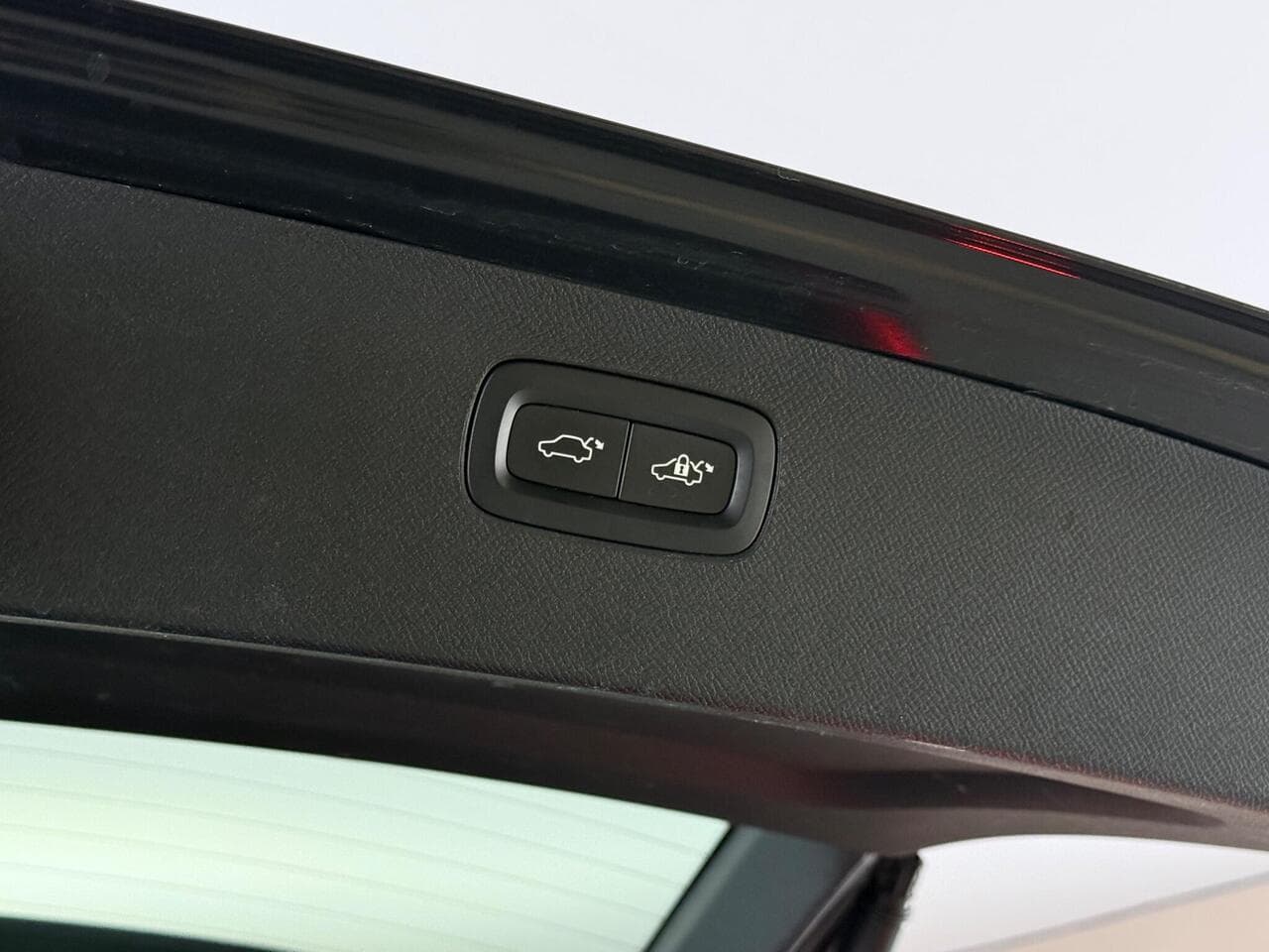 Volvo XC90 thumbnail Misc Controls