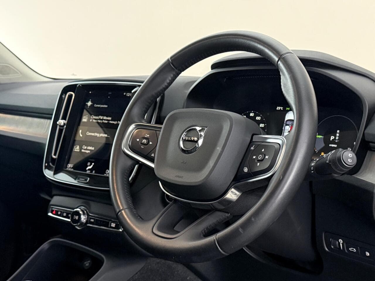 Volvo XC40 thumbnail Steering Wheel