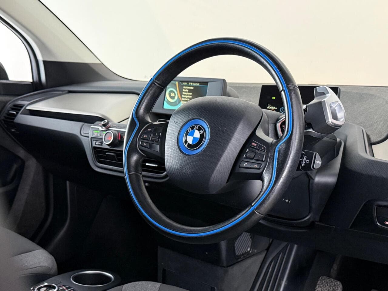 BMW i3 thumbnail Steering Wheel