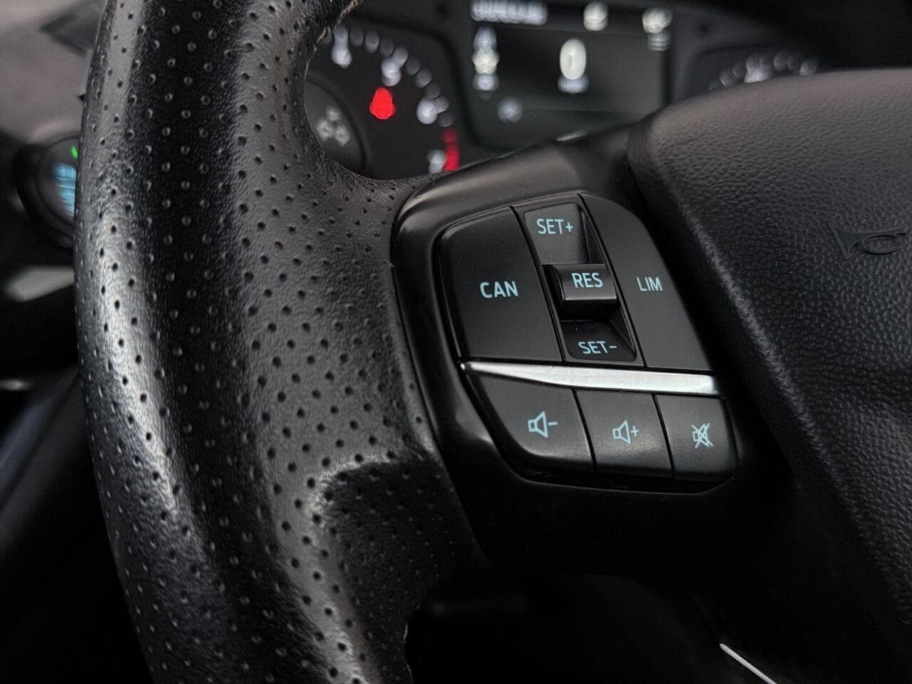 Ford Fiesta thumbnail Misc Controls